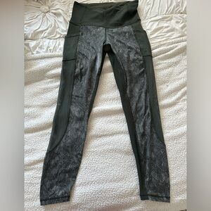 Lululemon mesh green leggings